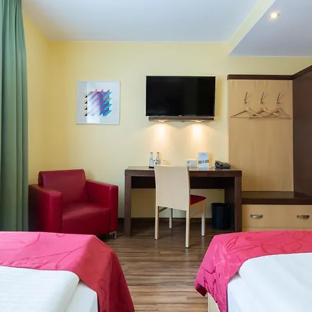 Hotel Am Schillerpark 3*