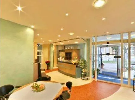 Hotel Am Schillerpark 3*